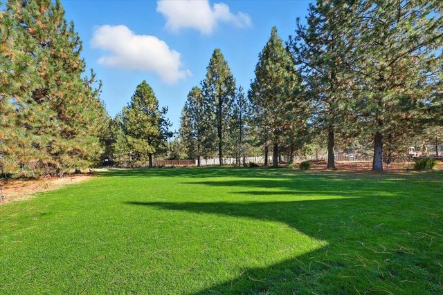 6282 Kristen Ct, Nine Mile Falls, WA 99026