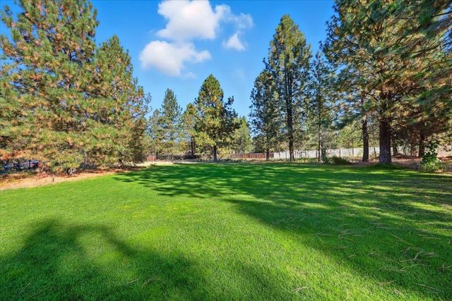 6282 Kristen Ct, Nine Mile Falls, WA 99026