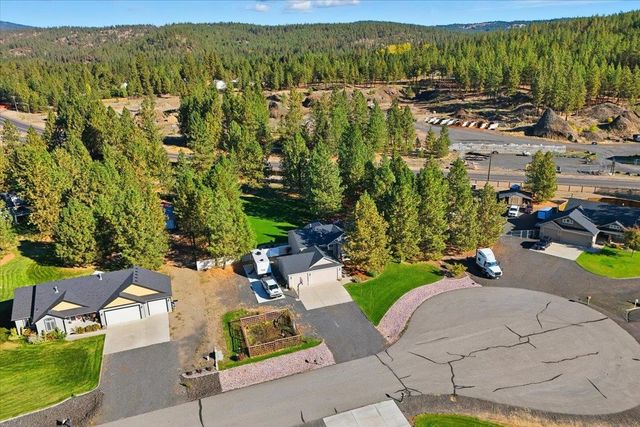 6282 Kristen Ct, Nine Mile Falls, WA 99026
