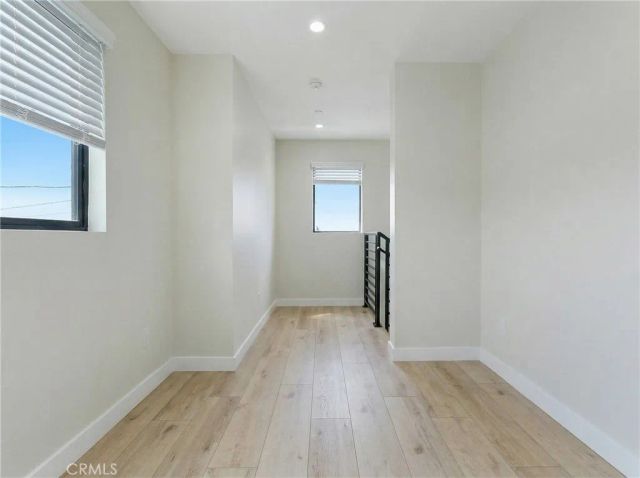 5075 Pickford, Los Angeles, CA 90019