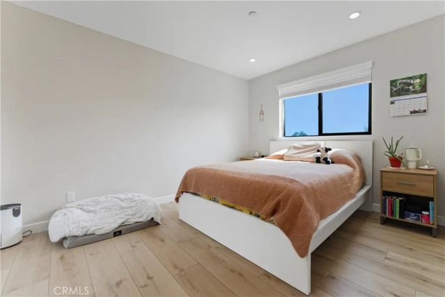 5075 Pickford, Los Angeles, CA 90019