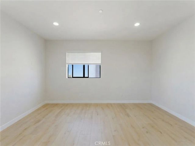 5075 Pickford, Los Angeles, CA 90019