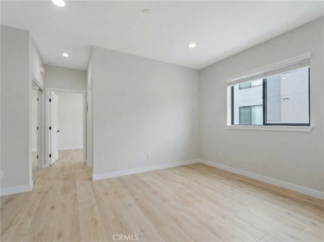 5075 Pickford, Los Angeles, CA 90019