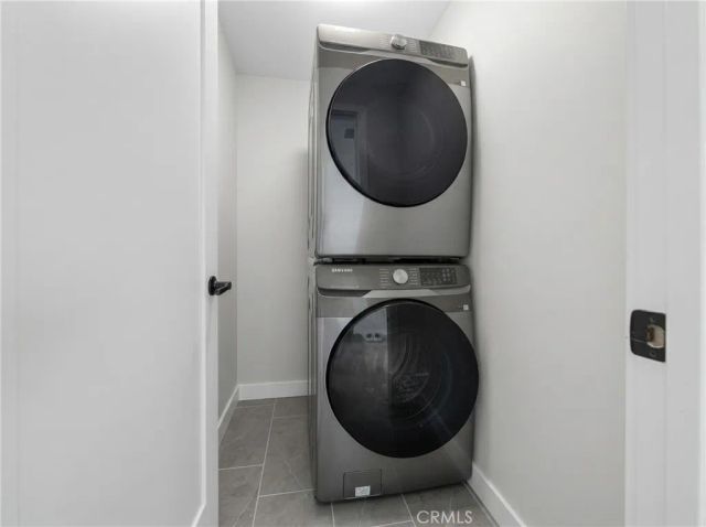 5075 Pickford, Los Angeles, CA 90019