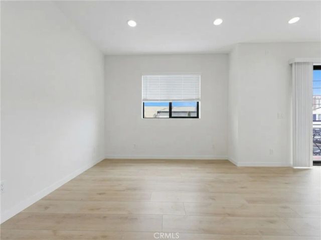 5075 Pickford, Los Angeles, CA 90019