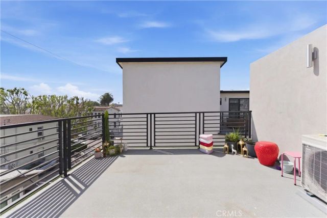 5075 Pickford, Los Angeles, CA 90019