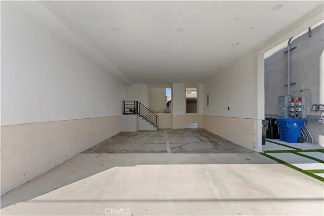 5075 Pickford, Los Angeles, CA 90019