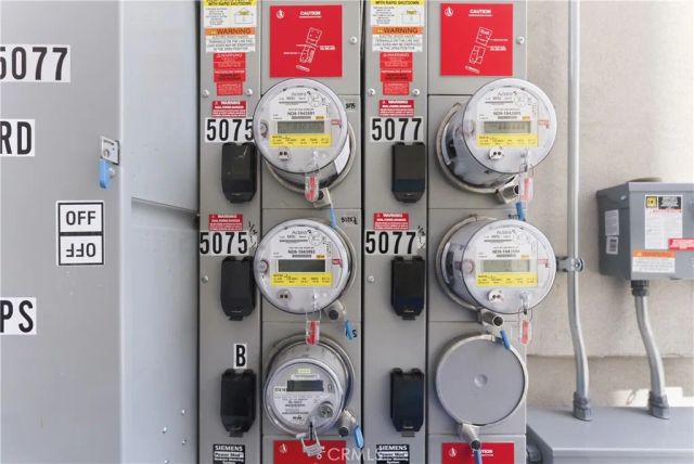 5075 Pickford, Los Angeles, CA 90019