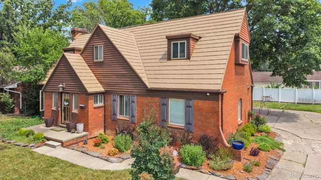 14844 Inkster Road, Redford Charter Township, MI 48239