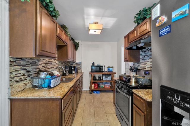 14844 Inkster Road, Redford Charter Township, MI 48239
