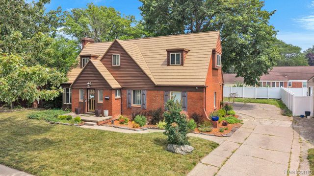 14844 Inkster Road, Redford Charter Township, MI 48239