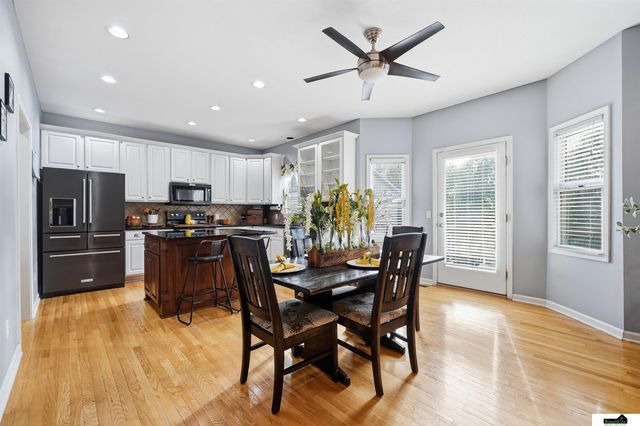 7919 Cheney Ridge Road, Lincoln, NE 68516