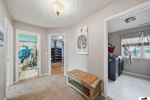 7919 Cheney Ridge Road, Lincoln, NE 68516