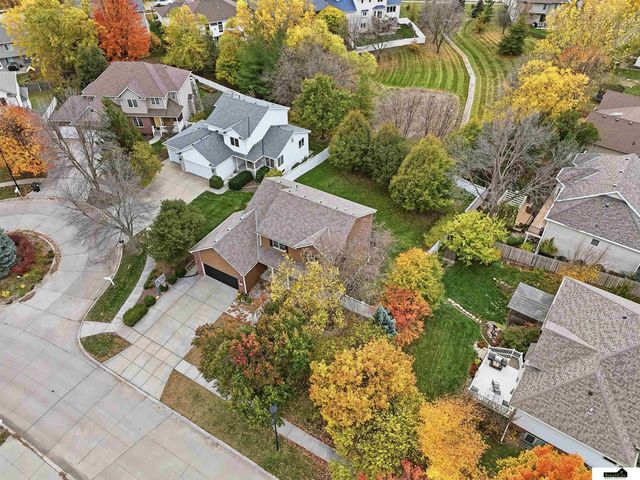 7919 Cheney Ridge Road, Lincoln, NE 68516