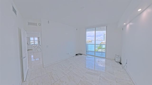 7910 Harbor Island Drive 805, North Bay Village, FL 33141