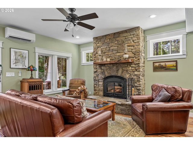 41900 PARK Rd, Port Orford, OR 97465