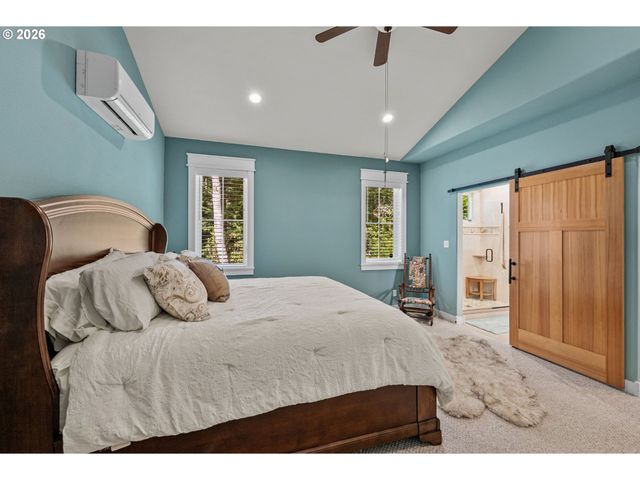 41900 PARK Rd, Port Orford, OR 97465