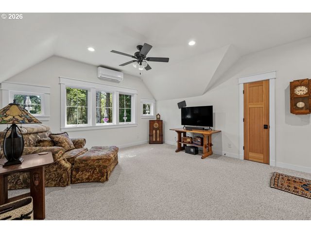 41900 PARK Rd, Port Orford, OR 97465