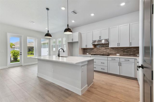 7258 KODIAK LANE, Sarasota, FL 34240
