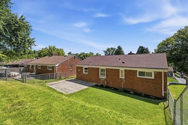 1653 Durbin St, West End, PA 15205