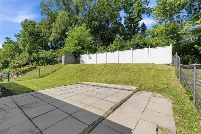 1653 Durbin St, West End, PA 15205