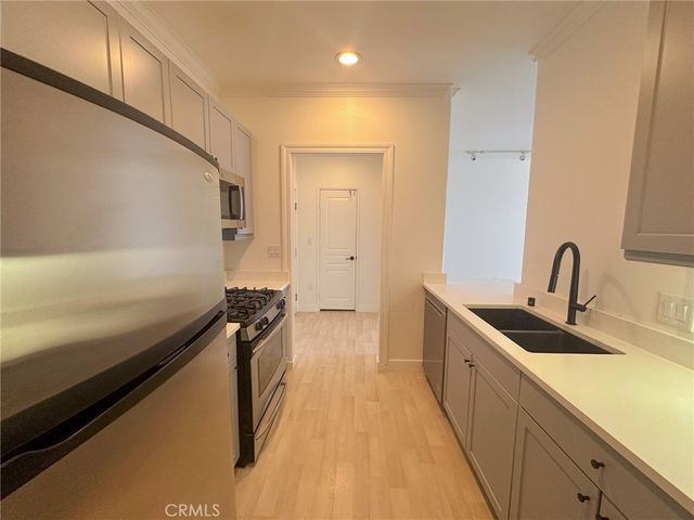 2414 Watermarke, Irvine, CA 92612
