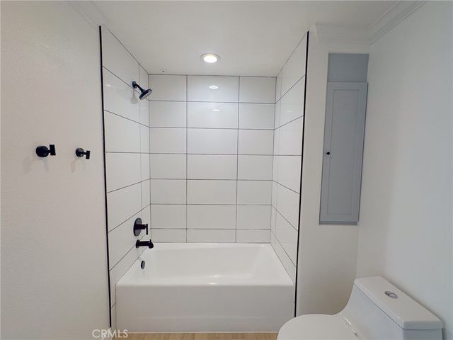 2414 Watermarke, Irvine, CA 92612