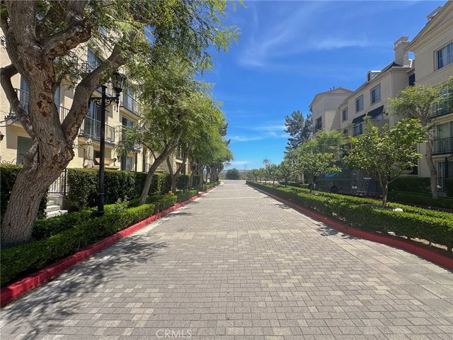 2414 Watermarke, Irvine, CA 92612
