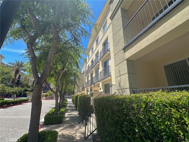 2414 Watermarke, Irvine, CA 92612