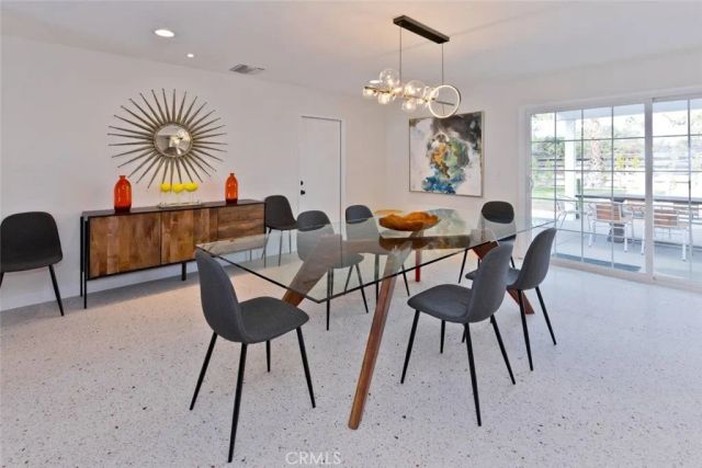 3180 E Escoba, Palm Springs, CA 92264