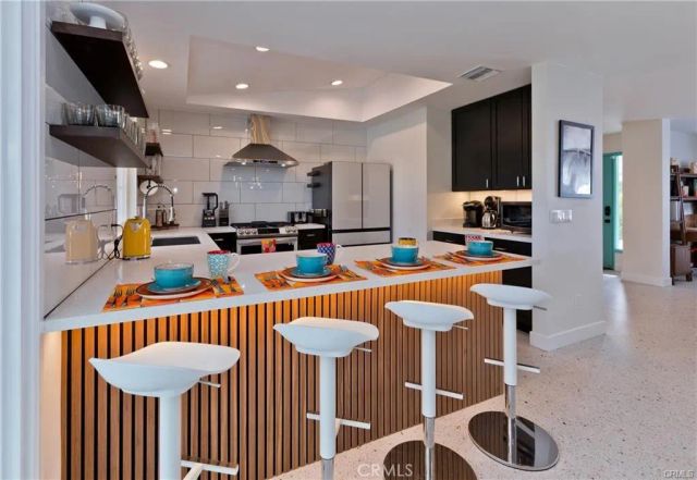 3180 E Escoba, Palm Springs, CA 92264
