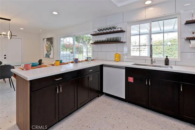 3180 E Escoba, Palm Springs, CA 92264