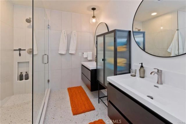 3180 E Escoba, Palm Springs, CA 92264