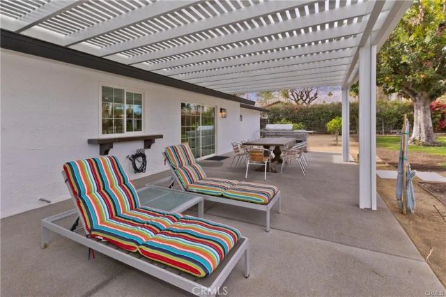 3180 E Escoba, Palm Springs, CA 92264