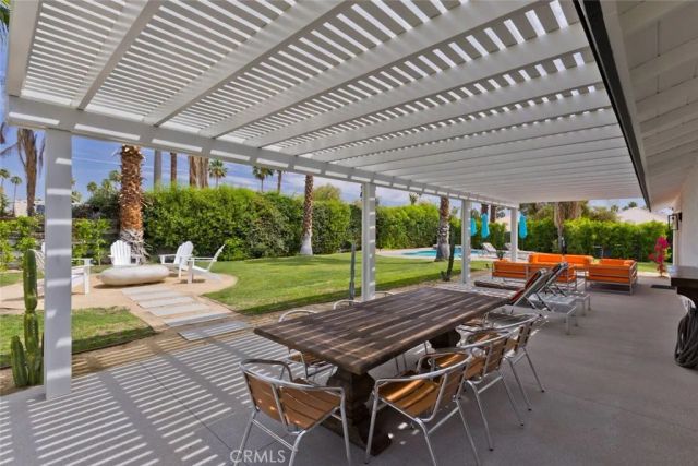3180 E Escoba, Palm Springs, CA 92264
