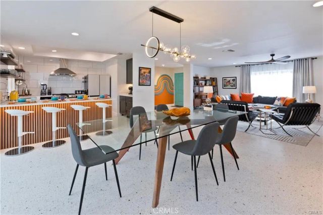 3180 E Escoba, Palm Springs, CA 92264