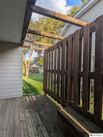 6042 Old Farm Circle, Lincoln, NE 68512