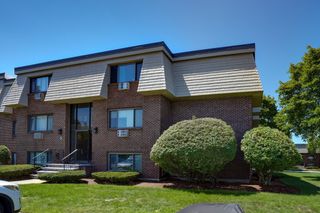 6 Hallmark Gdns 9, Burlington, MA 01876