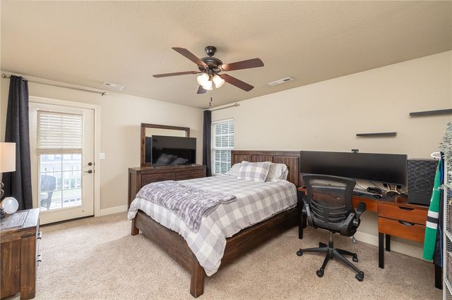 567 N Longfellow Lane, Fayetteville, AR 72704