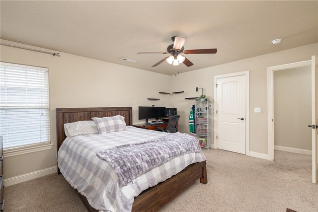 567 N Longfellow Lane, Fayetteville, AR 72704