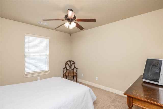 567 N Longfellow Lane, Fayetteville, AR 72704