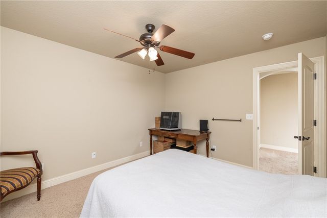 567 N Longfellow Lane, Fayetteville, AR 72704