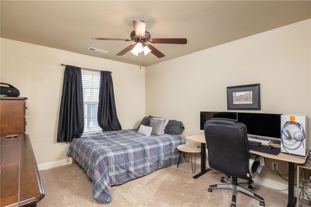 567 N Longfellow Lane, Fayetteville, AR 72704