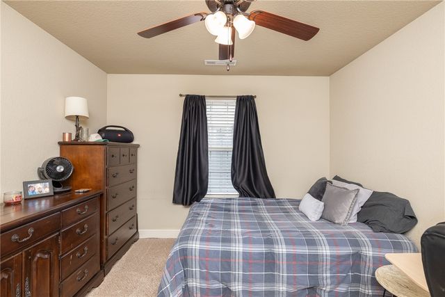 567 N Longfellow Lane, Fayetteville, AR 72704