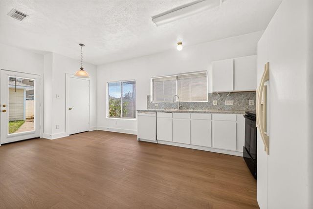 15963 S Alley Court, Houston, TX 77082
