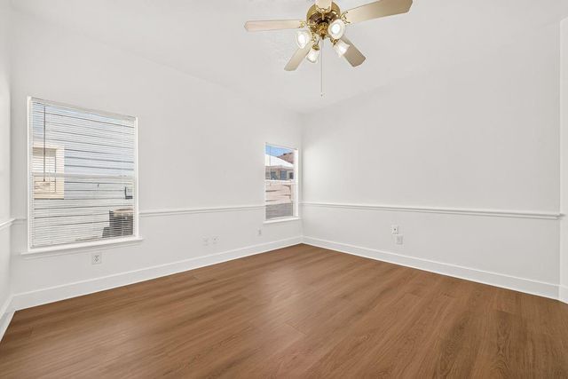 15963 S Alley Court, Houston, TX 77082