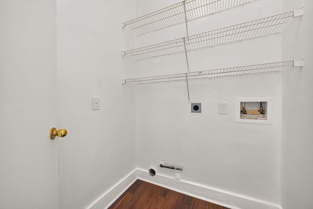 15963 S Alley Court, Houston, TX 77082