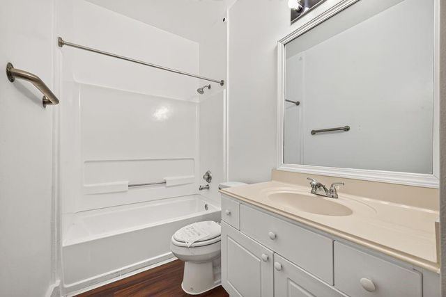 15963 S Alley Court, Houston, TX 77082