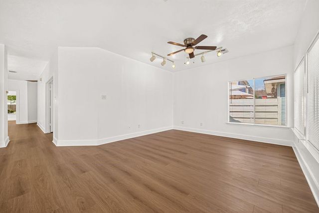 15963 S Alley Court, Houston, TX 77082