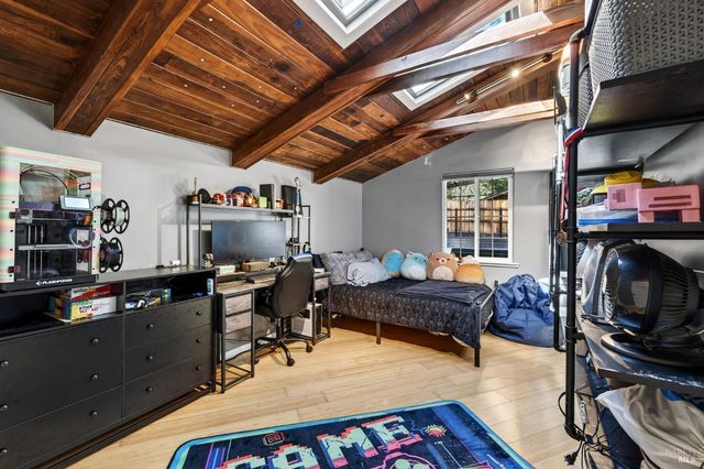 11207 Vellutini Rd, Forestville, CA 95436